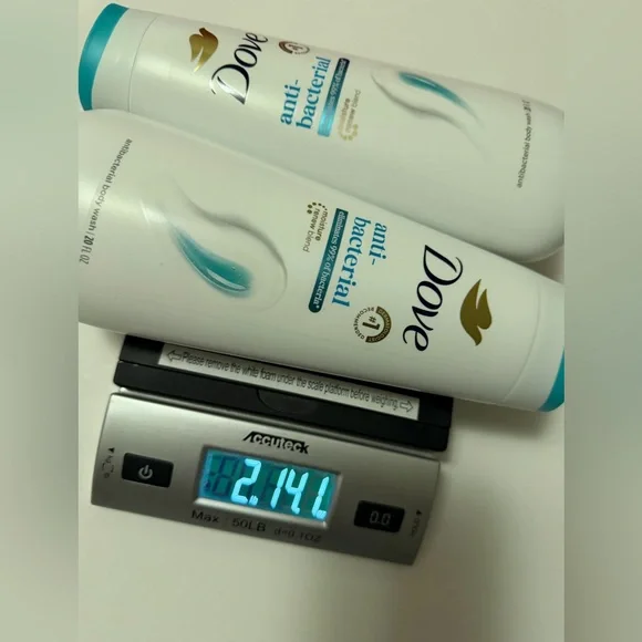 Dove Anti Bacterial Body Wash - Picture 3 of 3